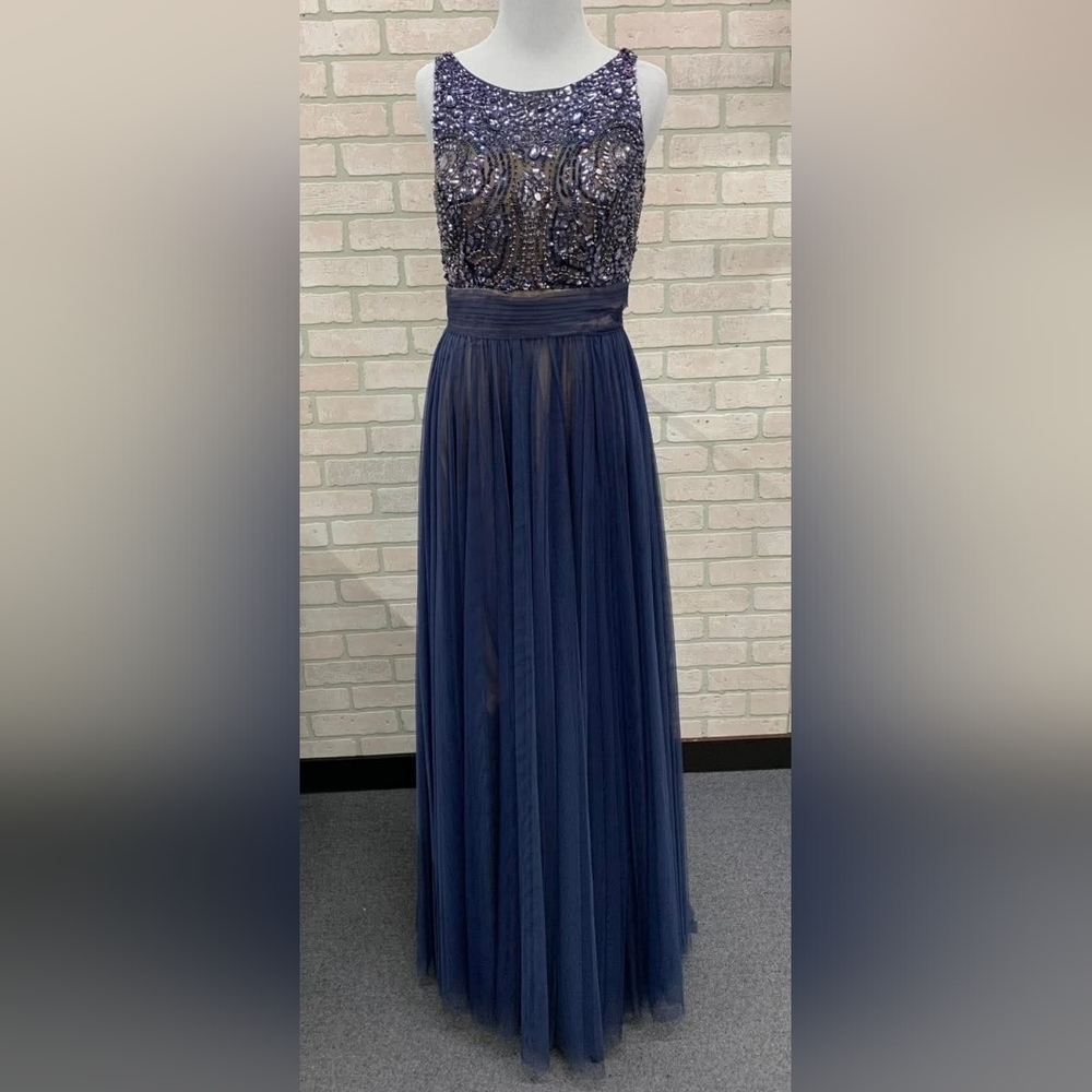 Fiesta Fashion Backless Navy Blue & Nude Dress - Picture 6 of 16